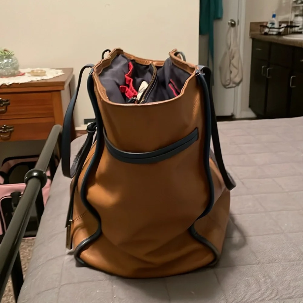 Tommy Hilfiger bag - Picture 3 of 5